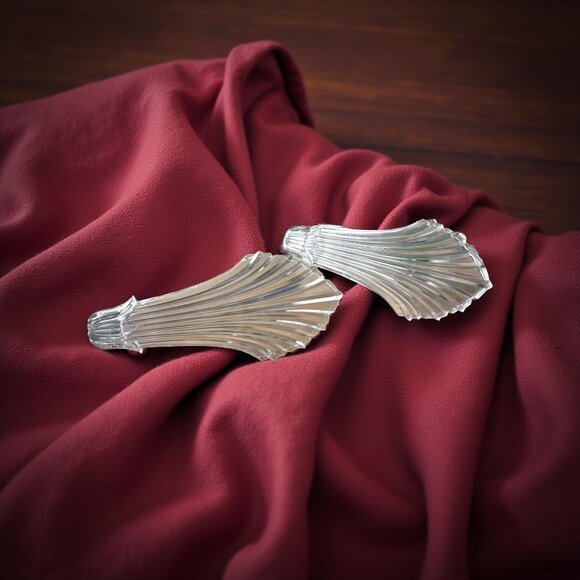 Unknown Other - Pair Lucite Fan/Shell Curtain Holdbacks • Hollywood-Regency / Art-Deco Revival •